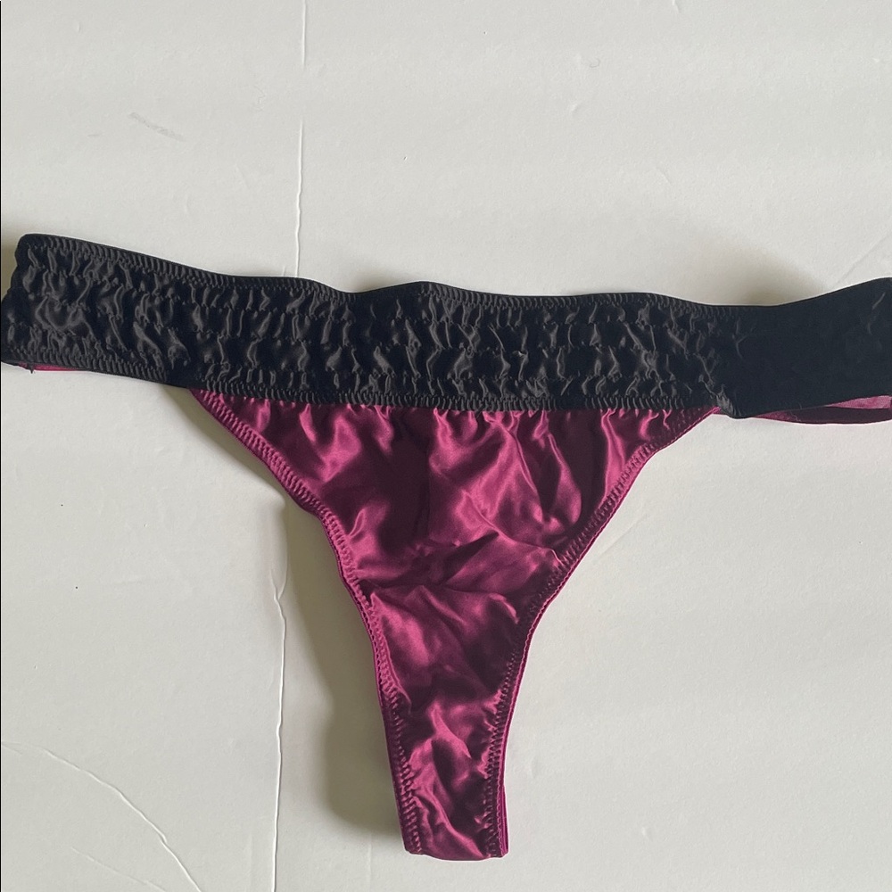 Missoni Satin Thong with Black Elastic Waist - Burgundy